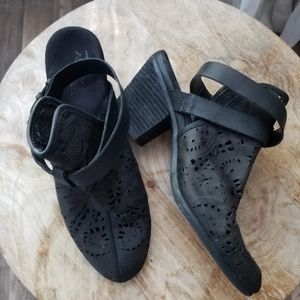 Aerosols Leather Shoes